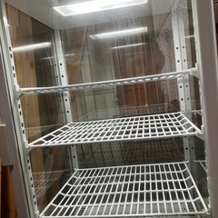 4面ガラス冷蔵ショーケース