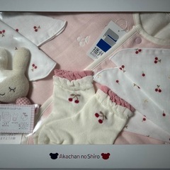 赤ちゃんの城　ギフトセット さくらんぼベストの画像