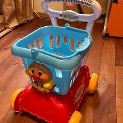 アンパンマン　ショッピングカート（中身なし）