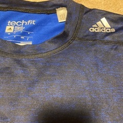 adidas techfit トレーニングTシャツ Lサイズ ネイビー