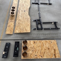 ハイエース標準ボディ用、自作センターコンソール、セカンドテーブルセットの画像