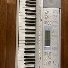 電子
ピアノ　CASIO