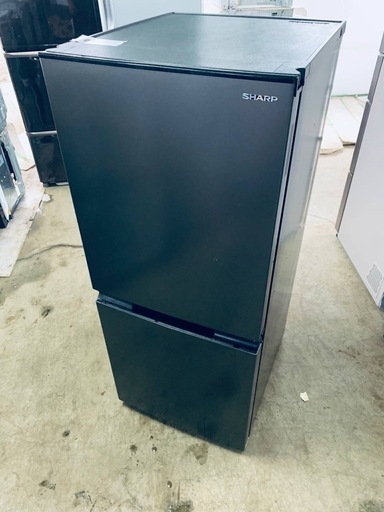 シャープ冷蔵庫2022年製SJ-D15H-H 定価5万円、2ドアつけかえ可能