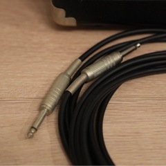 ベースアンプ　ARIA AB-10の画像