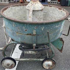 コンクリートミキサー