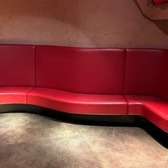 赤いソファーセット