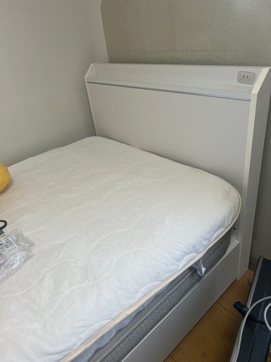 シングルベッド