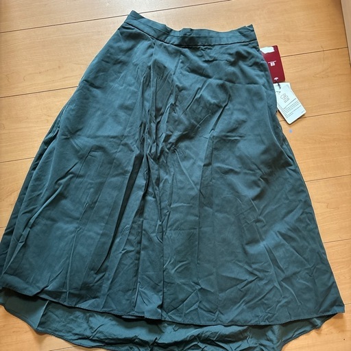 アーバンリサーチ　新品　スカート  定価11,000