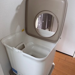 猫用システムトイレ 上から入るタイプ の画像