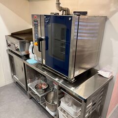 2024年製　業務用　スチームコンベクションオーブン＋専用台＋浄軟水器