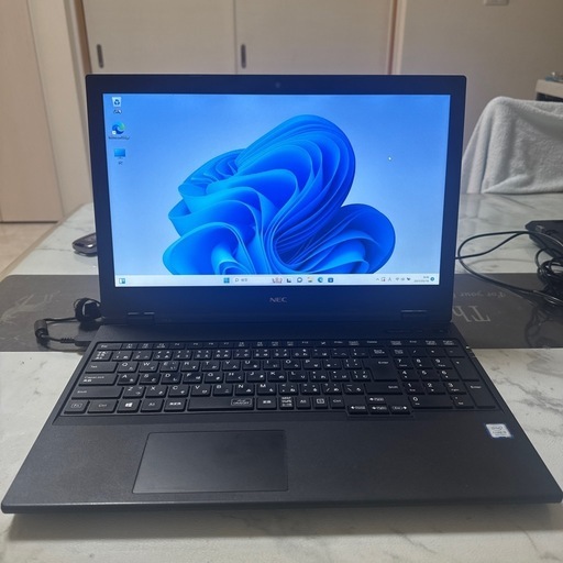 20210年モデル、i5-8365u office2021認証済み win11