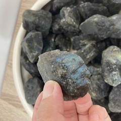ラブラドライト　原石　バラ売りの画像