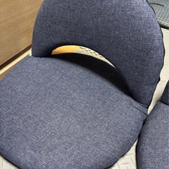 座椅子　2個　ニトリ　スリムシュウノウザイスサーフの画像
