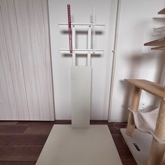 壁寄せテレビスタンド　ホワイト【40kgまで】