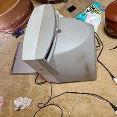 ブラウン管テレビデオとdvdプレイヤーの画像