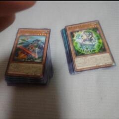 遊戯王のカードあげます