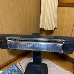 首振り機能付き電気ストーブ の画像