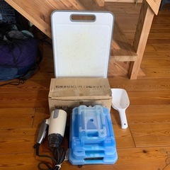 石焼の器　まな板　保冷剤　まとめ
て　🎣⛺️ 釣りやキャンプアウトドアにいかがですかの画像