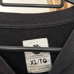 element トレーナーの画像