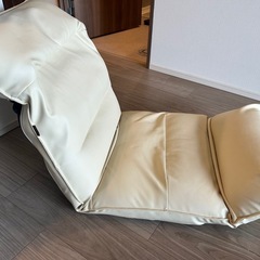 いろんな角度にできる座椅子
