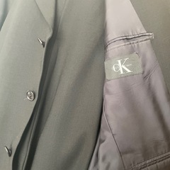 Calvin Klein ブラックスーツの画像
