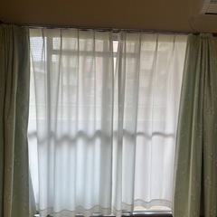 ニトリ　カーテン　花柄の画像