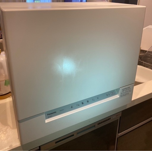 良品【使用1年未満】分岐水栓付き！パナソニック食洗機NP－TSK1⭐︎2023年製⭐︎定価の半額以下