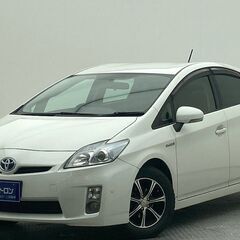 👑燃費の王様👑とにかく維持費がかからない❗❗🦜トヨタ プリウス 　Ｓ