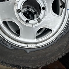 ダンロップタイヤ（195/80R15）の画像