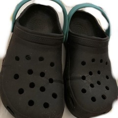 クロックス　ブラック×グリーン