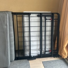 折りたたみ可能ベッドフレームの画像