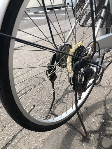 防犯登録解除済み 6段切り替え　26　インチ 鍵付き　自転車　ライト付き