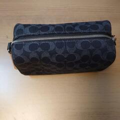 ・COACH ショルダーバッグ アクセル クロスボディ・シグネチャー デニムの画像