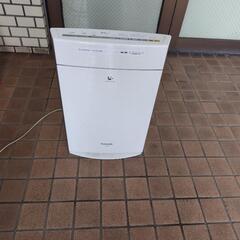 薄汚い空気清浄機