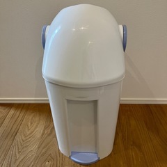 ピジョン らくらくおむつポットン 片手でポイ の画像