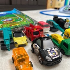 【取引中】トミカ　シート　車　の画像