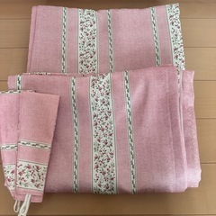 花柄刺繍入り遮光裏地付きドレープカーテン