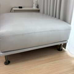 カッシーナ　Cassina　グレーレザー　オットマン