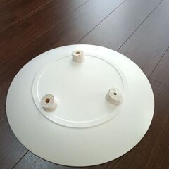 お話し中　おしゃれ　丸テーブル　脚はご用意くださいの画像