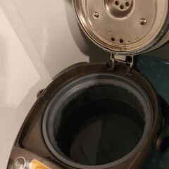 象印 2.2L 電気ポット CV-EB22の画像