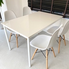 美品！　白のダイニングテーブルセット