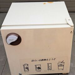 小型冷蔵庫