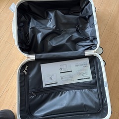 スーツケース 機内持ち込みキャリーケース キャリーバッグ USB充電ポート付きの画像