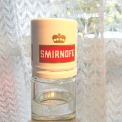 【出品中お酒全品１０％OFF】ウォッカ　VODKA  SMIRNOFF　７５０ｍＬ　４０度の画像