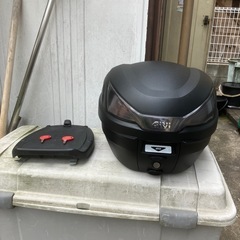引き取り限定　GIVI トップケース　27L　ボックス　