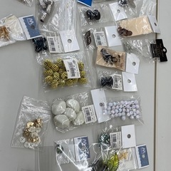 アクセサリーパーツ、ビーズいろいろ