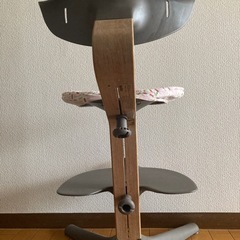 Stokke Nomi 子供椅子の画像