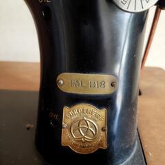 昭和レトロなミシン ブラザー TA1-B18の画像