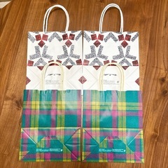 三越伊勢丹　紙袋★辻堂まで！の画像