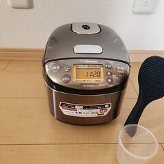 象印　3合炊き炊飯器　23年製